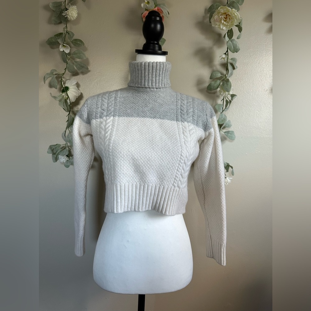 ATM ANTHONY THOMAS MELILLO
Two-tone cable-knit wool turtleneck sweater - Picture 5 of 12